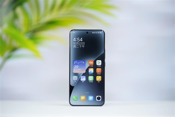 对标iPhone 17!曝小米16屏幕更圆润了
