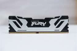 锐龙7 9800X3D网游、酷睿Ultra 9 285K对比：Intel搭配顶级8400MHz内存依然差距巨大