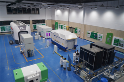 我国全链条机器人育种家“小海”正式亮相：基因挖掘效率提高10倍