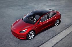 美国监管机构：特斯拉隐藏式门把手打不开 遭更多车主投诉