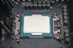 荷兰抢夺中资半导体后果显现：安世芯片供应短缺 日产等车企开始减产