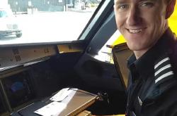 美飞行员吃迷幻蘑菇 飞行途中试图关发动机：法院宣判