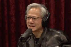 黄仁勋：未来两三年90%的新知识由AI合成