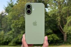 别再贴膜了！iPhone 17贴膜后影响显示效果