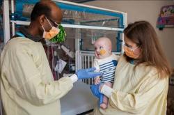 6个月婴儿绝症生还！基因编辑如此用才是正道