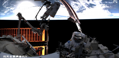 神二十一航天员乘组完成首次出舱！这次不一般 又拍照又安装