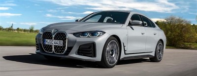 小伙试驾宝马追尾负全责 赔4S店3千多元！网友热议：不该赔