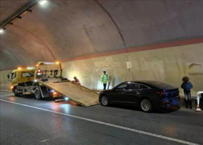 事件反转？定速巡航失灵被质疑自导自演，车主：踩刹车、挂空挡都试了 均无效