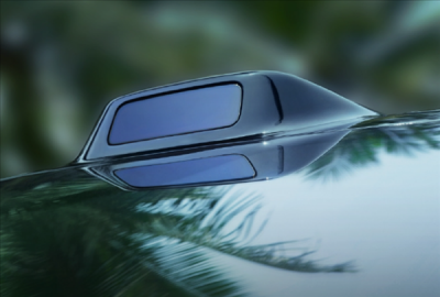 网约车司机接单后开自动驾驶看视频：开30万的车 不想服务穷人