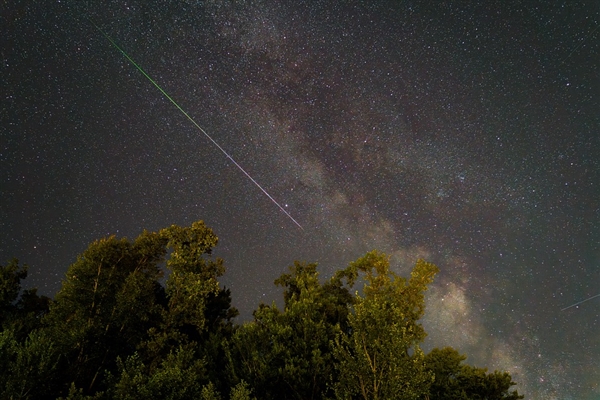 2025年第一场流星雨来了 肉眼就能观测