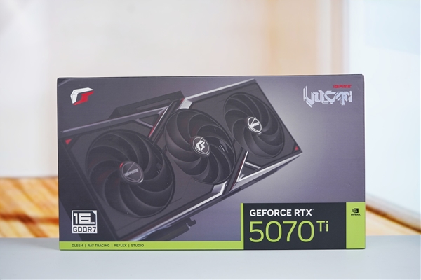 百帧游戏利器！七彩虹iGame RTX 5070 Ti Vulcan OC图赏