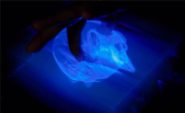 科幻照进现实!史上首个触摸式3D全息图问世