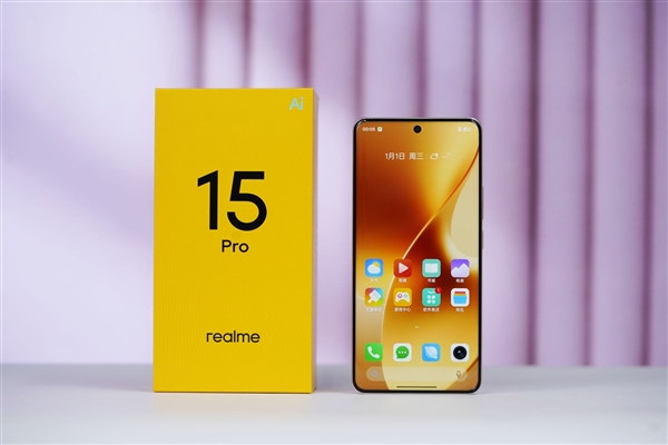 每台都独一无二！真我15 Pro图赏