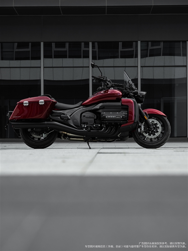 水平对置8缸机 长城灵魂巡航摩托车官图公布:黑红配帅炸了