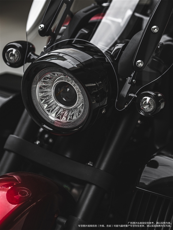 水平对置8缸机 长城灵魂巡航摩托车官图公布:黑红配帅炸了