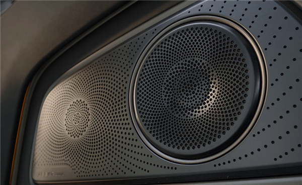 用上百万豪车星空顶！焕新极氪001内饰公布：质感同阶无敌