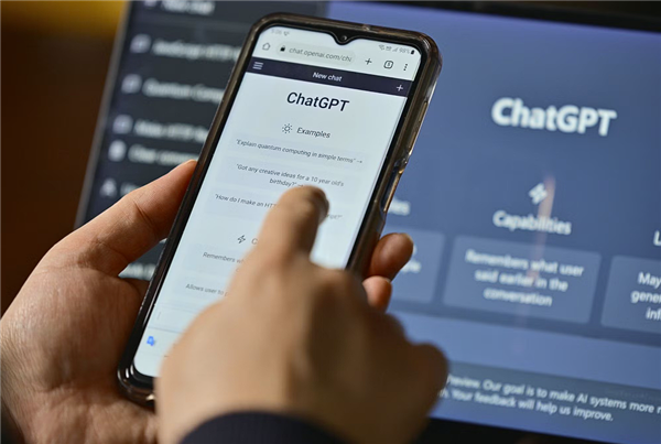 AI也应有行业标准！美国校医用ChatGPT等工具研究毒药致丈夫瘫痪
