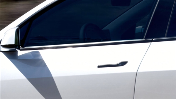 欧盟也出手了！监管电子式门把手，多人事故后被困死车内！