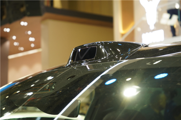 国产豪华旗舰SUV新王炸！岚图旗舰泰山亮相郑州国际车展