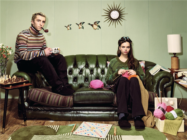 为了健康 年轻人就差啃绿化带了