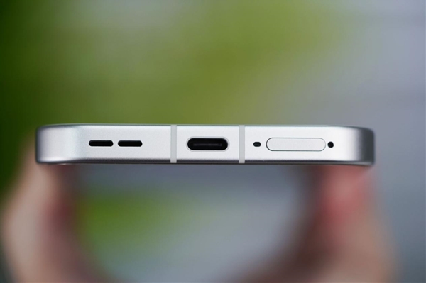 时尚、璀璨、闪耀！OPPO Reno 15评测：6.3英寸掌中影像旗舰！