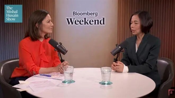 李飞飞:不要让AI把你变愚蠢!必须守住“人”的主导权