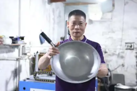 99元传家锅闲鱼挂牌500元转卖 创始人：利润只有几块钱