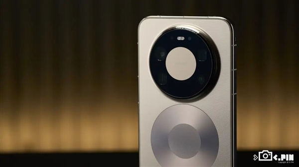 用了几天华为Mate80 Pro Max 我感觉它堆料有点过猛了