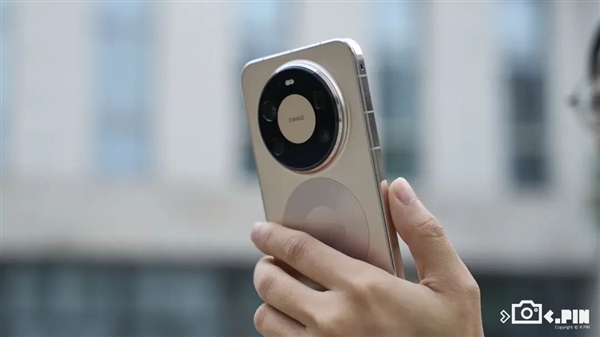 用了几天华为Mate80 Pro Max 我感觉它堆料有点过猛了