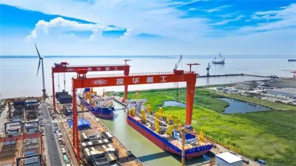 海上巨无霸！我国最大舱容耙吸挖泥船“双子星”完成海试 舱容耙吸挖泥船 第1张