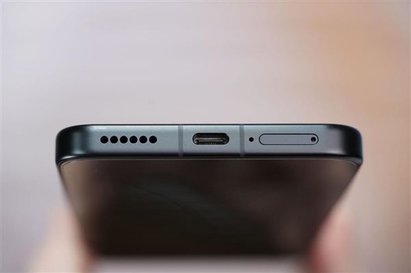 全球首发10000mAh电池！荣耀WIN图赏