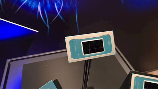 Intel正式发布首款18A制程Panther Lake处理器,游戏性能媲美独显!14款型号规格一览 Intel Panther Lake处理器 第2张 Intel正式发布首款18A制程Panther Lake处理器,游戏性能媲美独显!14款型号规格一览 Intel Panther Lake处理器 第2张