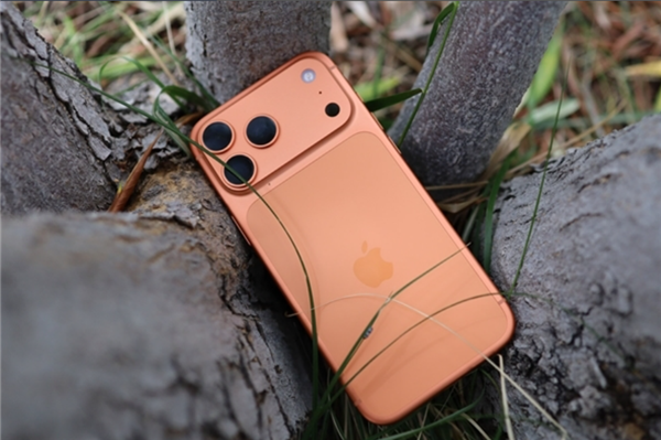 无缘2亿像素！iPhone 18影像配置曝光：双4800万主摄+潜望长焦 iPhone 18 第3张