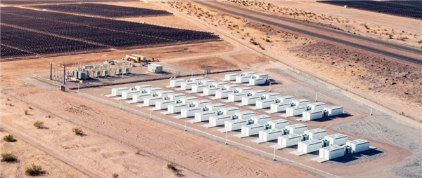 比亚迪首夺全球纯电销冠 特斯拉究竟输在哪了