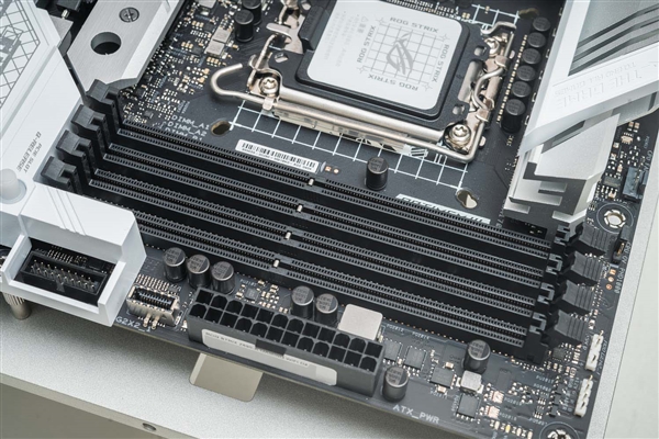 内存市场彻底乱套！DDR3主板销量疯涨2-3倍：离DDR2不远了