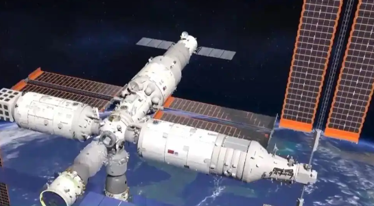 神二十舷窗裂纹如何维修 飞船为什么必须有窗 第1张