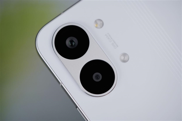 9000mAh小米史上最大电池!REDMI Turbo 5 Max图赏 REDMI Max 第14张 9000mAh小米史上最大电池!REDMI Turbo 5 Max图赏 REDMI Max 第14张