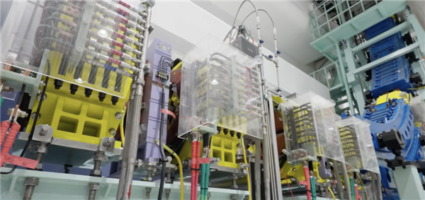 如何用粒子加速器做一把超高效的手术刀？ 用粒子加速器 手术刀 第1张