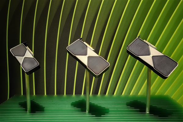 NVIDIA新卡皇RTX 5090 Ti再曝光：功耗直飙超700W！性能提升10% RTX Ti 第2张