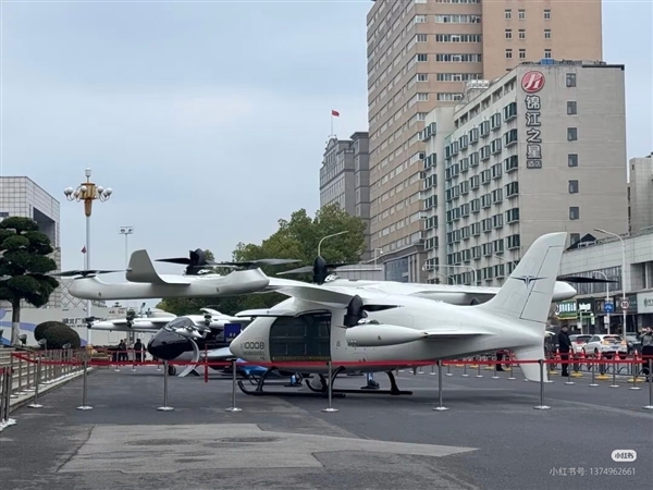 一次亮相4款！飞行汽车来了：湖北造、像开车一样简单 飞行汽车 第5张