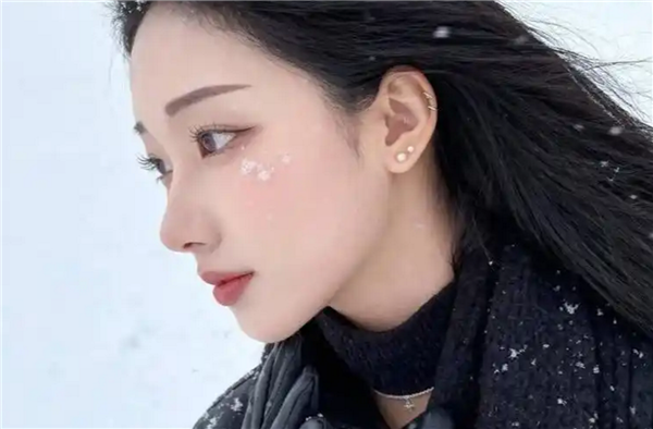 韩国女子用ChatGPT精密策划诱杀引围观 被捕后靠清纯颜值粉丝暴涨50倍 韩国女子用ChatGPT精密策划诱杀 第2张 韩国女子用ChatGPT精密策划诱杀引围观 被捕后靠清纯颜值粉丝暴涨50倍 韩国女子用ChatGPT精密策划诱杀 第2张