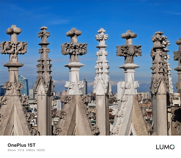 小屏党的梦中情机 一加15T样张首秀：搭载LUMO凝光影像