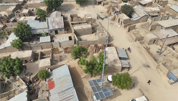 华为极简基站1天开通、无电可用!可让1.7亿农村人口用上网 华为极简基站 第1张 华为极简基站1天开通、无电可用!可让1.7亿农村人口用上网 华为极简基站 第1张