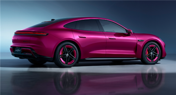 鸿蒙智行开年发布会 主角怎么不是车了 鸿蒙智行 第13张