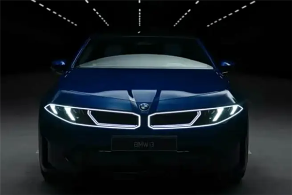 新世代首款轿车！全新宝马i3官图泄露：续航超644km 全新宝马i3 第1张