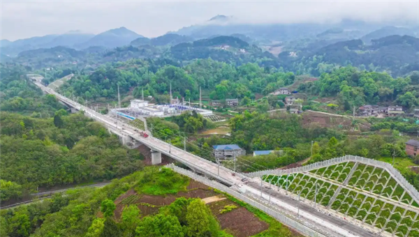 全长251公里!新渝万高铁正线56座隧道全部贯通