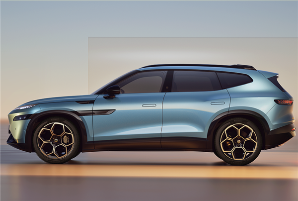 小鹏第二代VLA首次外供 大众安徽与众08上市：22.99万起 小鹏第二代VLA 第4张