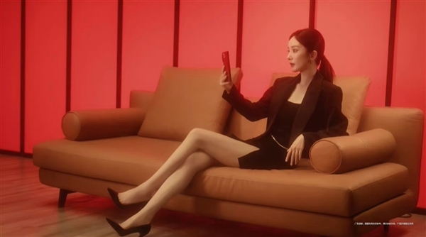 华为官宣：杨幂担任鸿蒙智行享界品牌代言人 杨幂 第3张