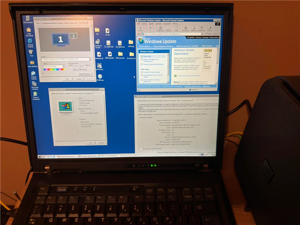 26年Windows全通关！单核ThinkPad T43封神：裸机跑遍NT到Win10 ThinkPad T43 第3张
