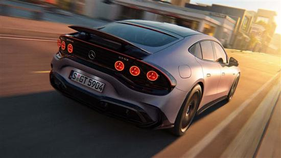 对标保时捷Taycan!奔驰AMG GT53四门轿跑亮相:仅10分钟补能534km